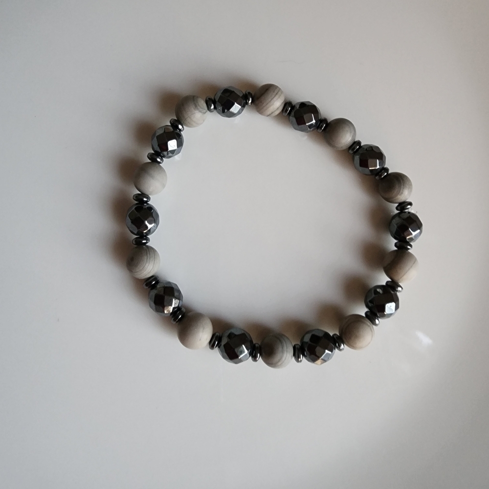 Sophisticated Silver and Gray Beaded Bracelet